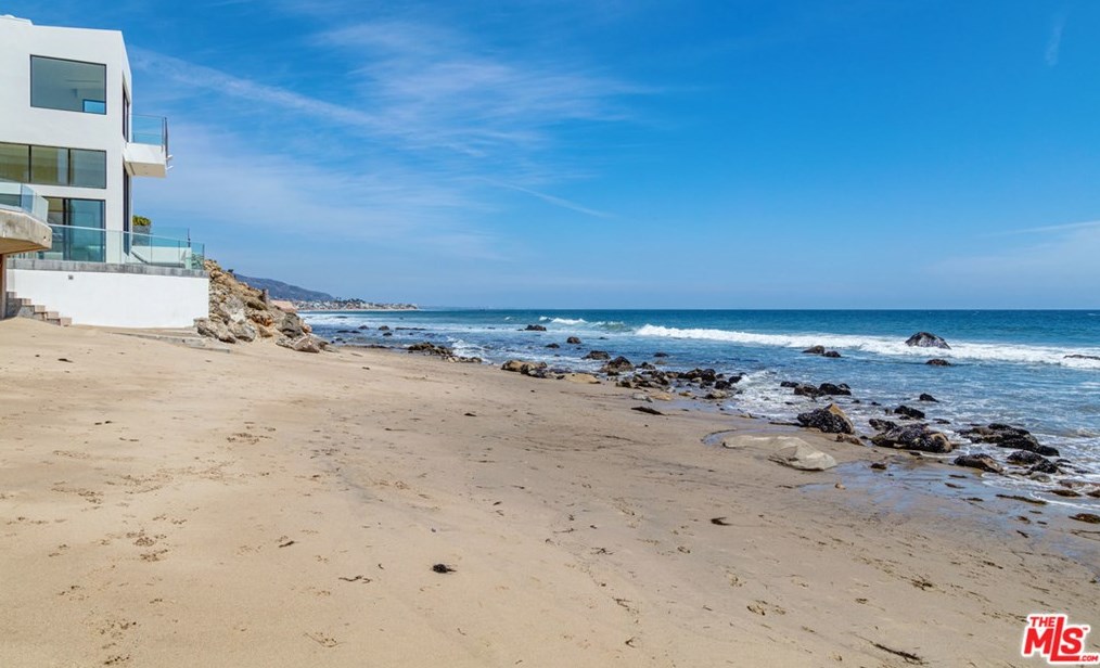 24146 Malibu Rd, Malibu CA  90265-4610 exterior