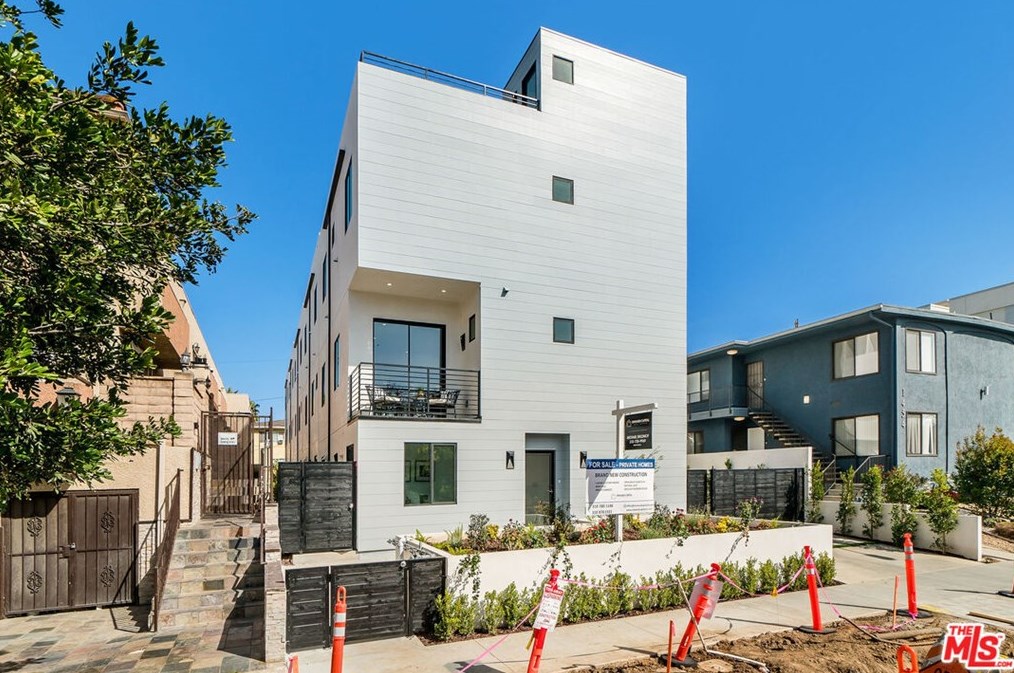 1444 Hi Point St, Los Angeles CA  90035-3906 exterior
