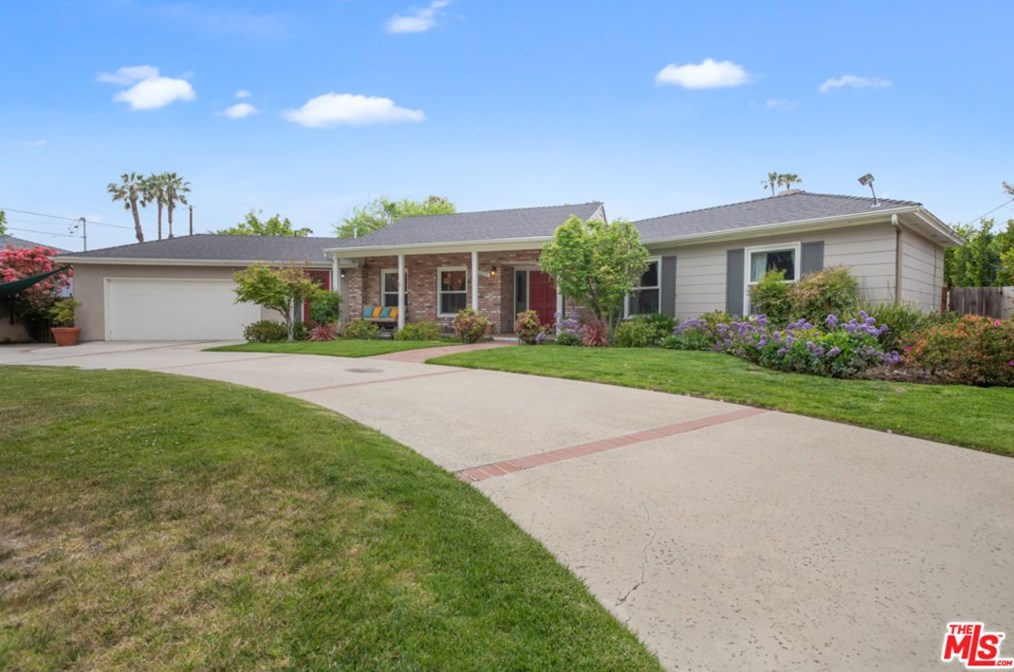 5013 Ventura Canyon Ave, Van Nuys, CA 91423