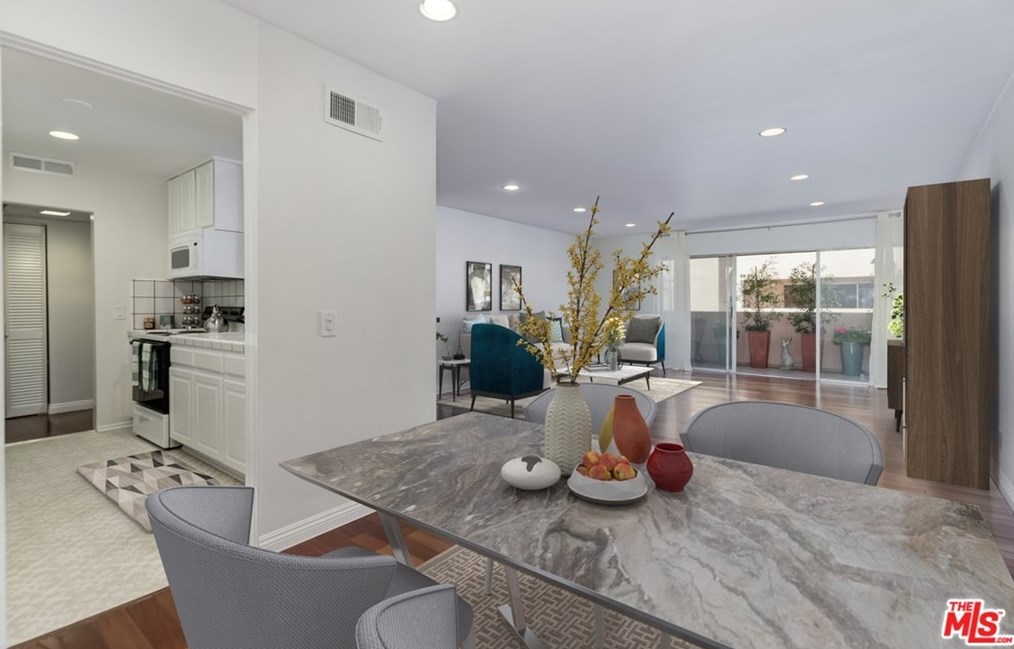 5454 Zelzah Ave #113, Van Nuys, CA 91316