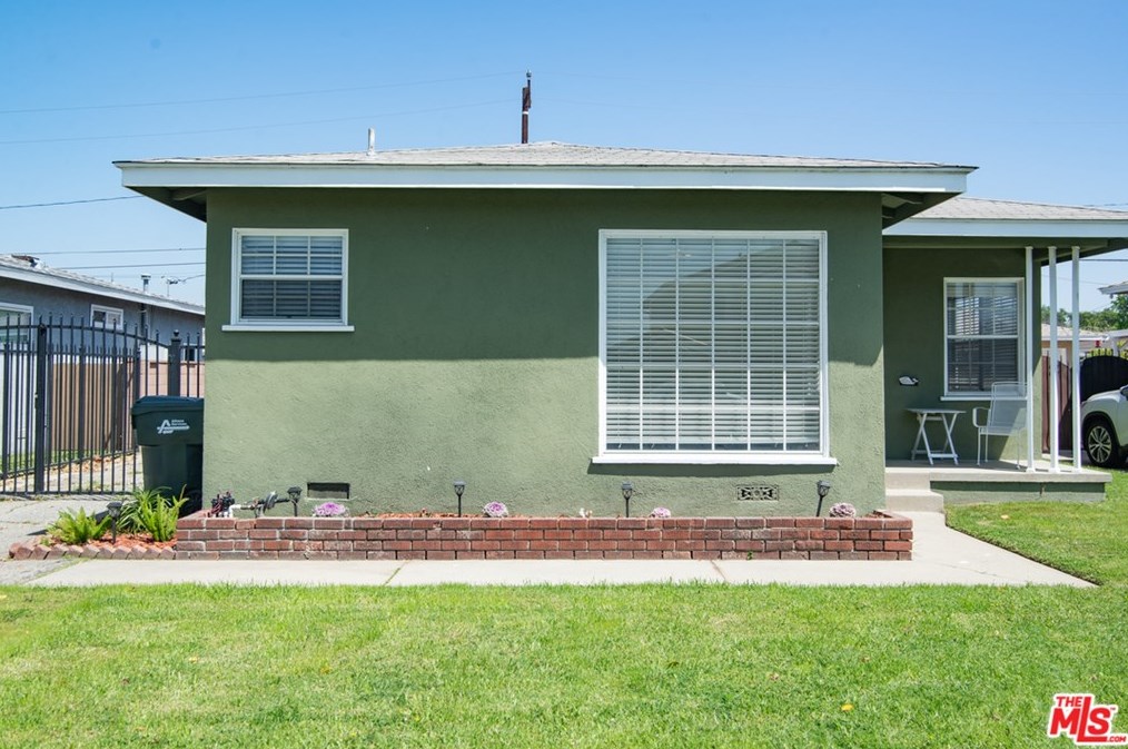912 W Hughes Ave, Montebello, CA 90640