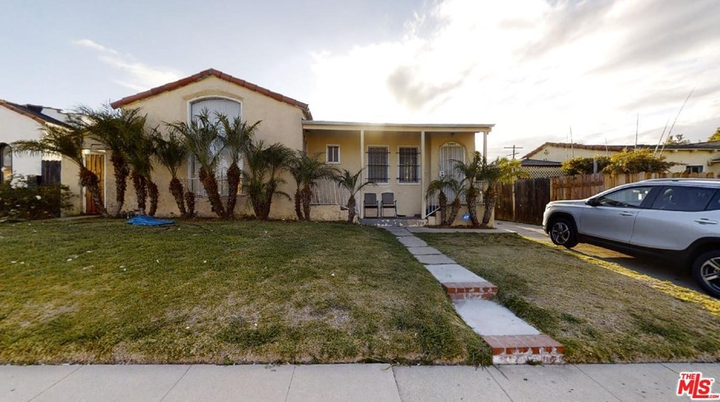 7007 4th Ave, Los Angeles, CA 90043-5117