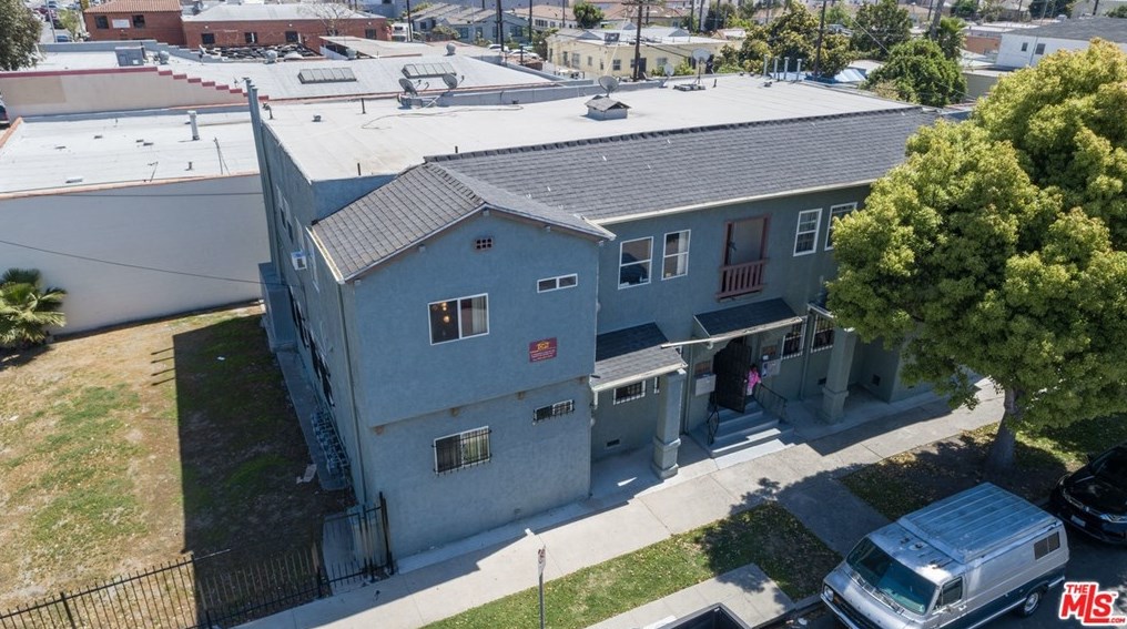 3400 Somerset Dr, Los Angeles, CA 90016-4829