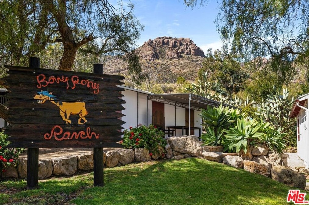 12555 Yerba Buena Rd, Malibu, CA 90265-2107