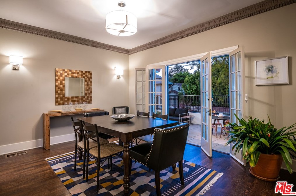 101 Ridgewood Pl, Los Angeles CA  90004-4002 exterior