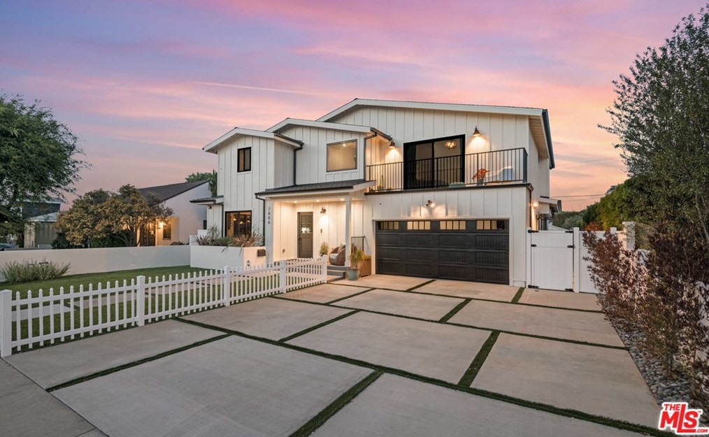 7886 Truxton Ave, Los Angeles CA  90045-2919 exterior