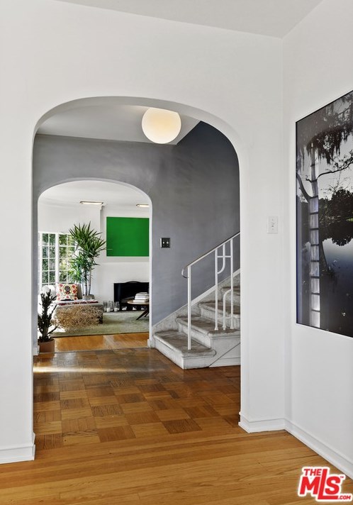 2339 Silver Ridge Ave, Los Angeles, CA 90039-3661