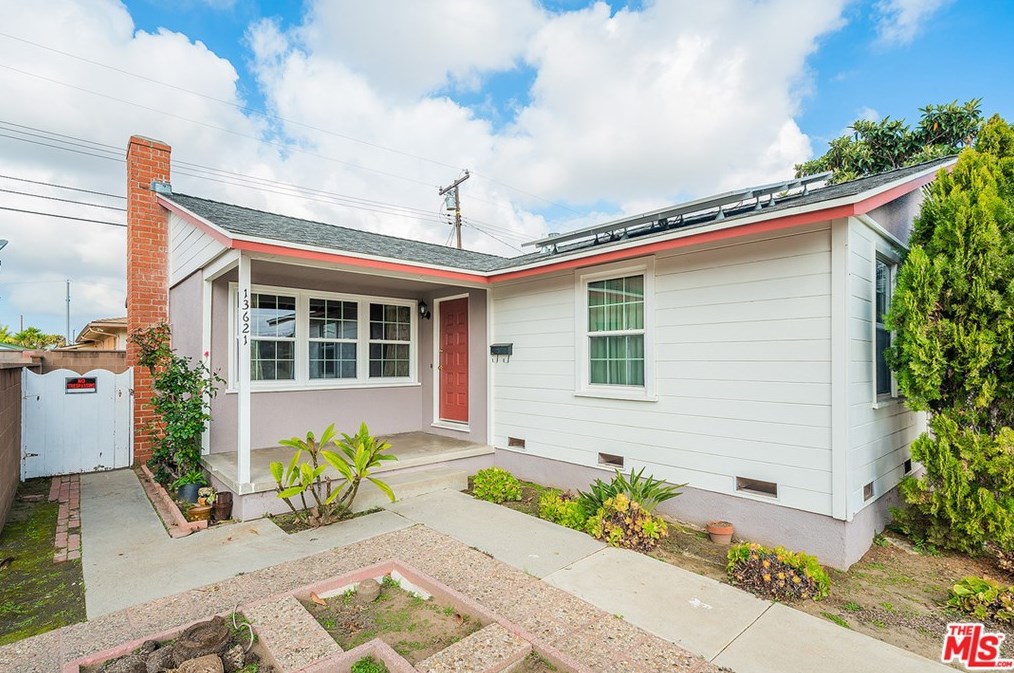 13621 S Wilkie Ave, Gardena, CA 90249