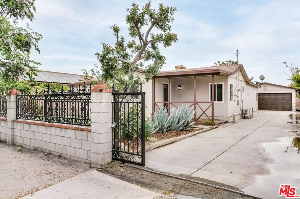13026 Glamis St, Los Angeles, CA 91331-3236