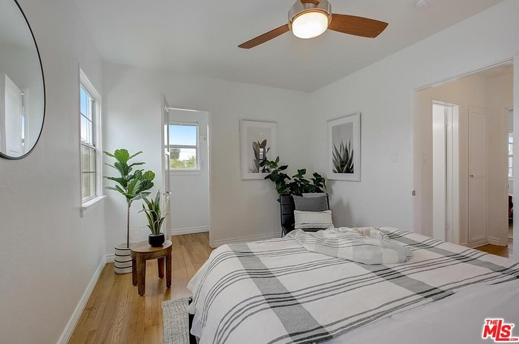 1438 Stanley Ave, Los Angeles CA  90019-3846 exterior