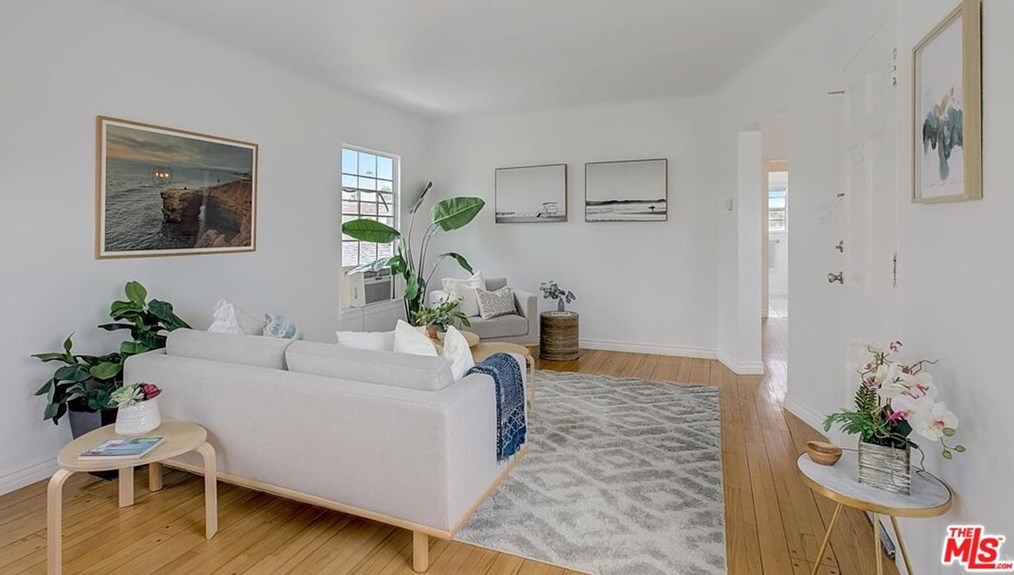 1438 Stanley Ave, Los Angeles CA  90019-3846 exterior