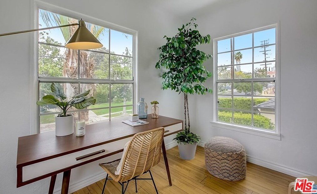 1438 Stanley Ave, Los Angeles CA  90019-3846 exterior