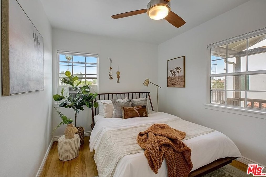 1438 Stanley Ave, Los Angeles CA  90019-3846 exterior