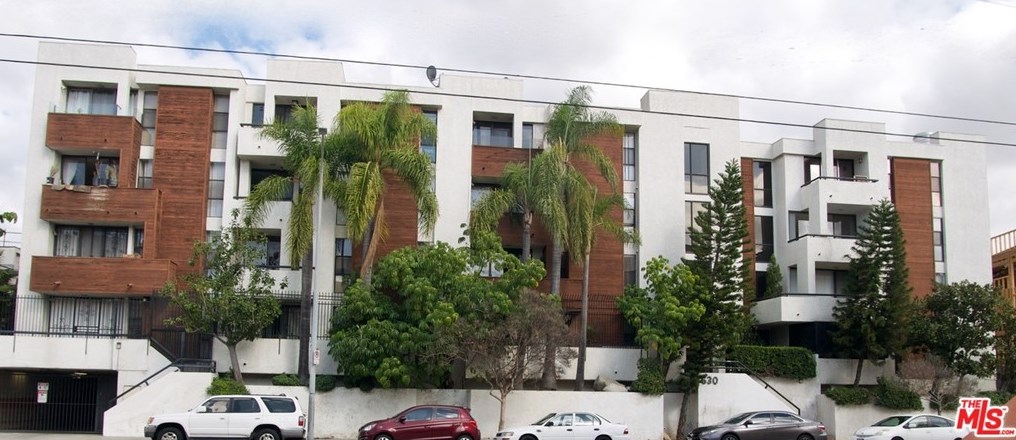 630 Grand Ave, Los Angeles CA  90012-2245 exterior