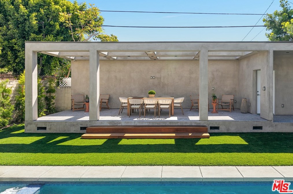 716 Fuller Ave, Los Angeles CA  90046-4222 exterior