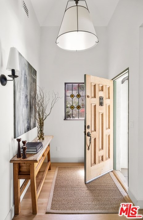 1146 Alvira St, Los Angeles, CA 90035-2629
