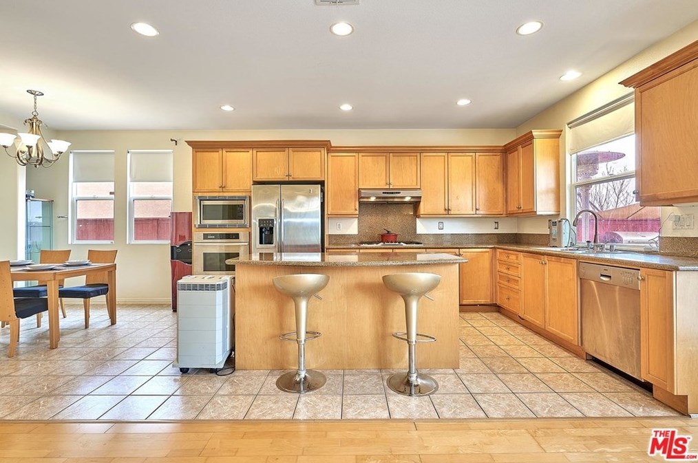 685 Milford St, Los Angeles CA  90042-2799 exterior