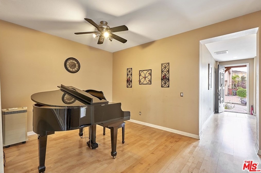 685 Milford St, Los Angeles CA  90042-2799 exterior