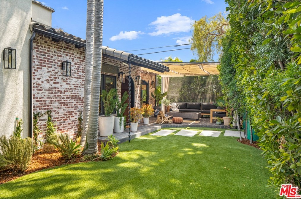 602 Gardner St, Los Angeles, CA 90036-5711