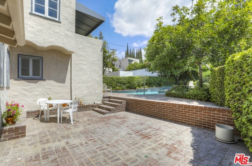 2226 Cheswic Ln, Los Angeles CA  90027-1134 exterior