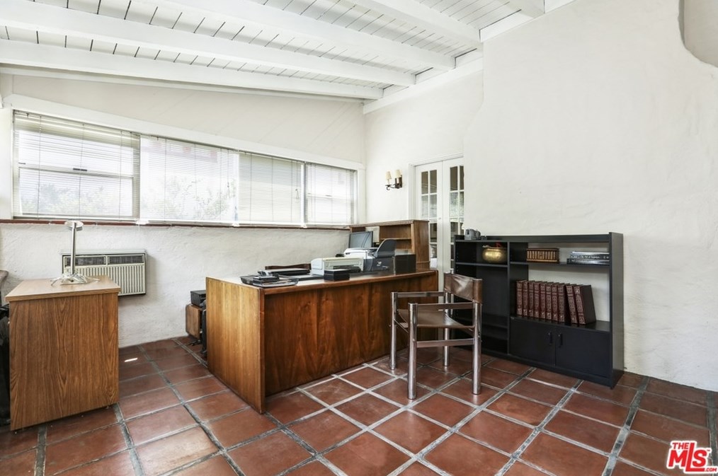 2226 Cheswic Ln, Los Angeles CA  90027-1134 exterior