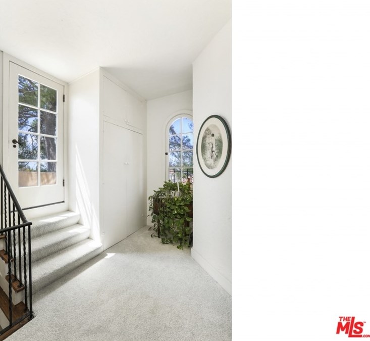 2226 Cheswic Ln, Los Angeles CA  90027-1134 exterior