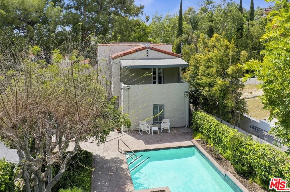 2226 Cheswic Ln, Los Angeles CA  90027-1134 exterior