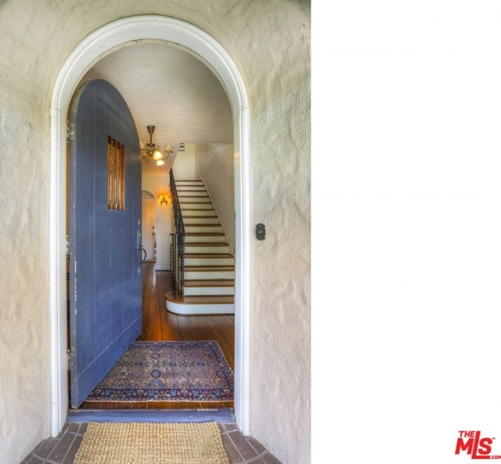 2226 Cheswic Ln, Los Angeles CA  90027-1134 exterior