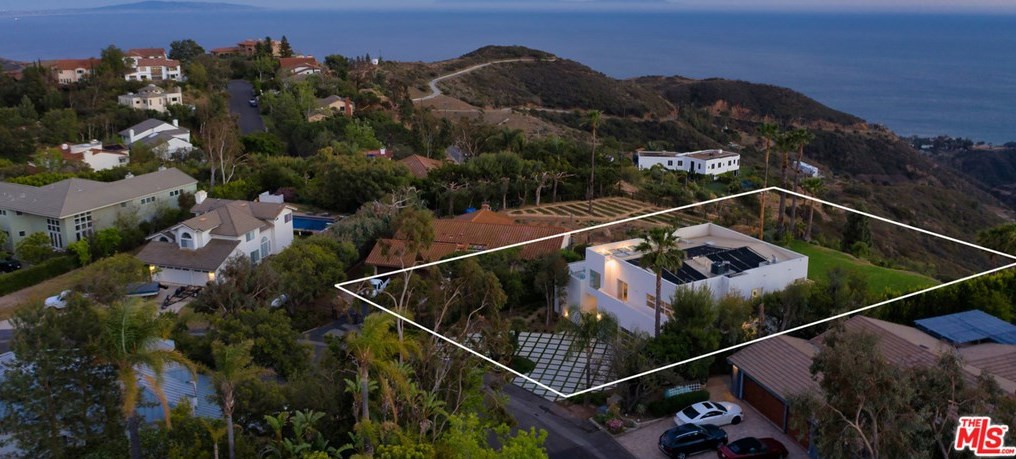 23430 Moon Shadows Dr, Malibu, CA 90265-3029