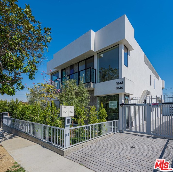 1846 S Cochran Ave, Los Angeles, CA 90019