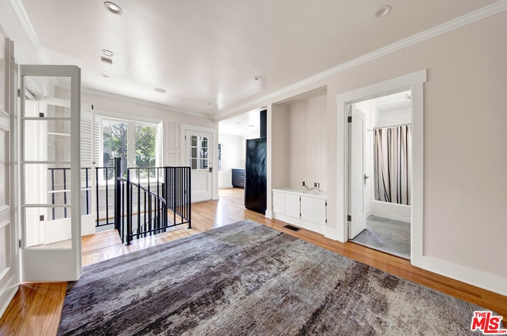 1243 Fuller Ave, Los Angeles CA  90046-5703 exterior