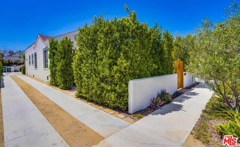 3235 Sherbourne Dr, Los Angeles, CA 90034-3214