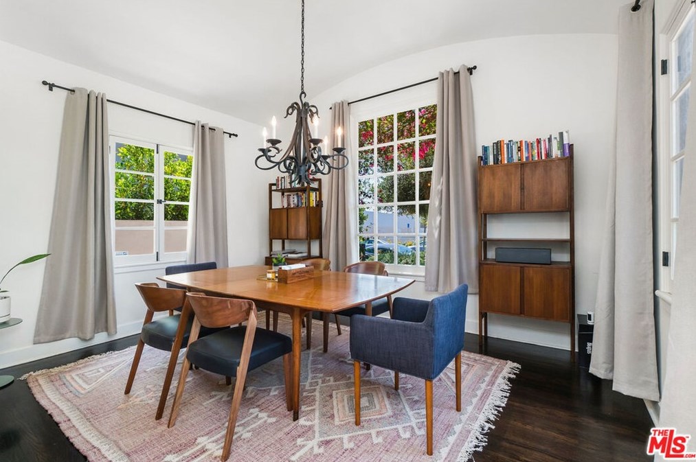 320 Edinburgh Ave, Los Angeles CA  90048-2302 exterior