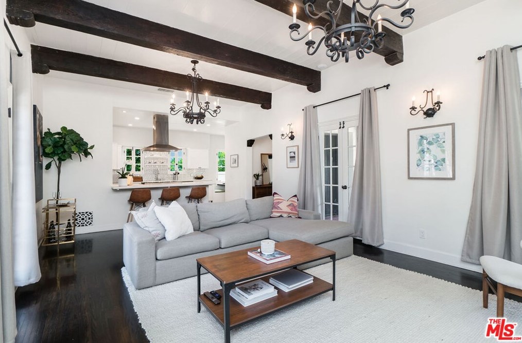 320 Edinburgh Ave, Los Angeles CA  90048-2302 exterior