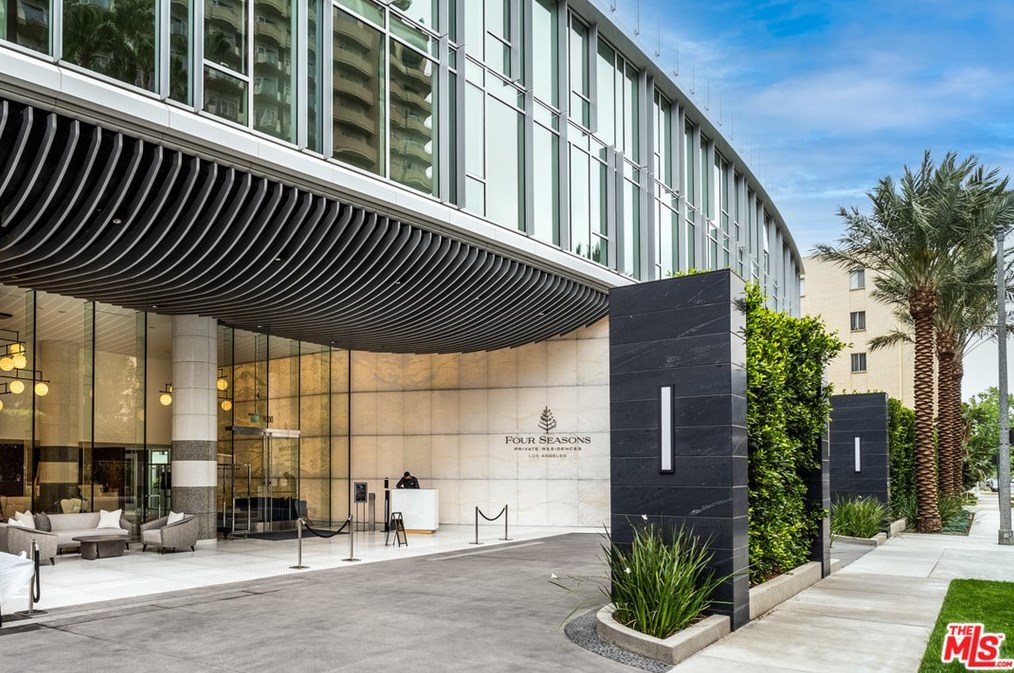 9000 W 3rd St #211, Los Angeles, CA 90048