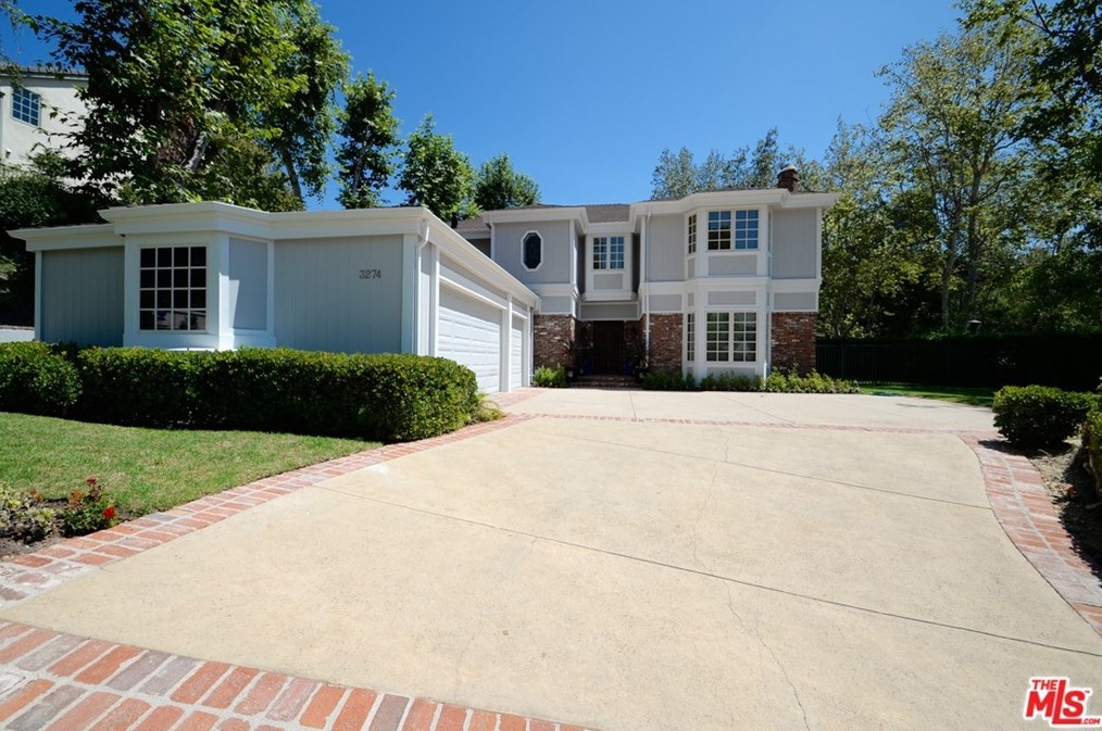 3274 Hutton Dr, Beverly Hills, CA 90210