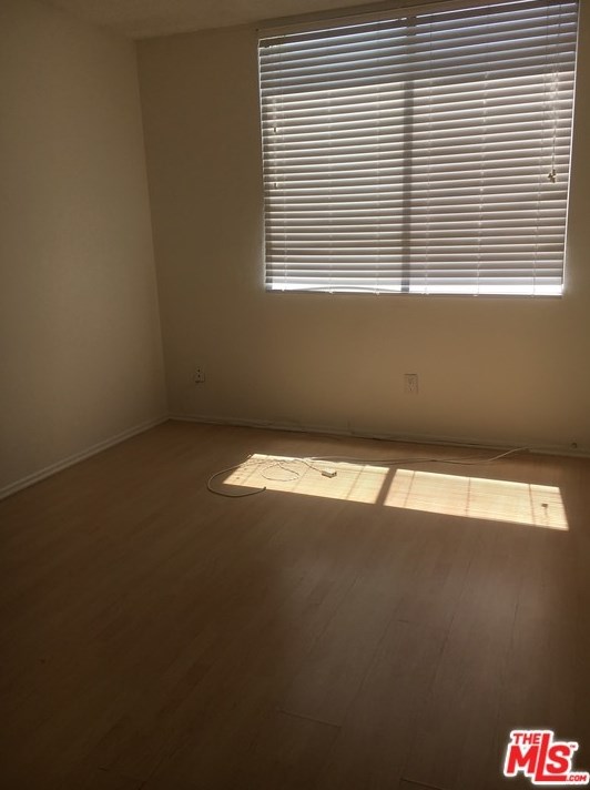 11658 Iowa Ave, Los Angeles CA  90025-4039 exterior