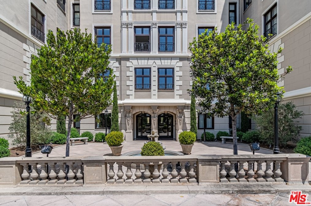 316 N Rossmore Ave Apt 303, Los Angeles, CA 90004