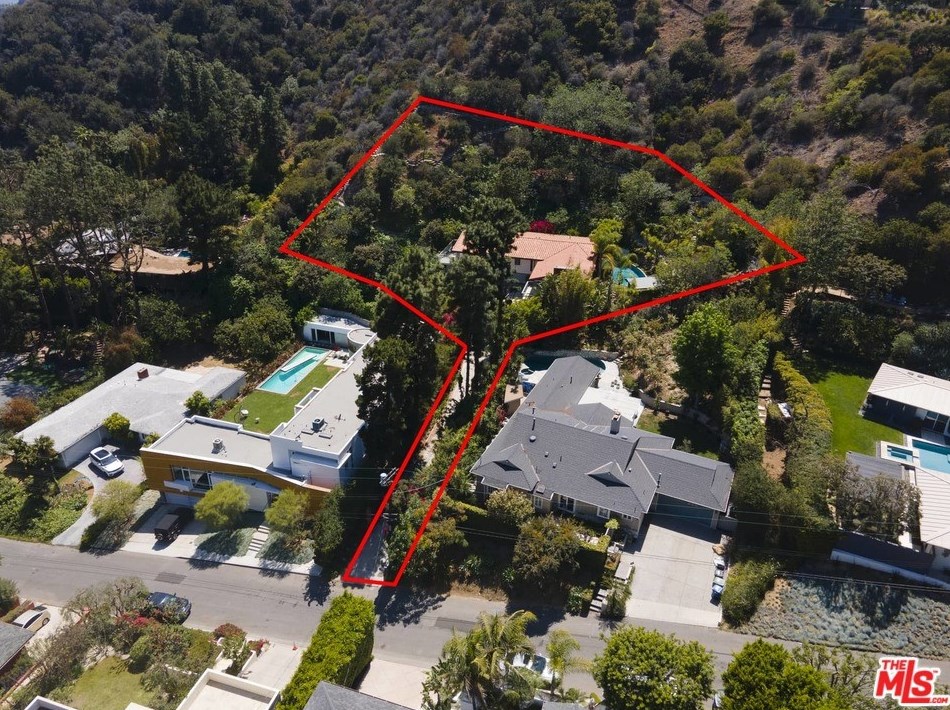 2275 Betty Ln, Beverly Hills, CA 90210