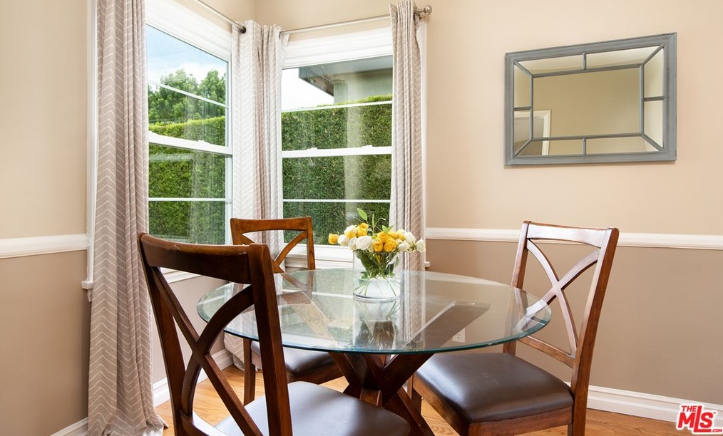 10962 Pickford Way, Los Angeles CA  90230-4942 exterior