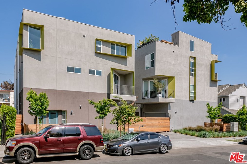 1244 Gordon St, Los Angeles, CA 90038-1909