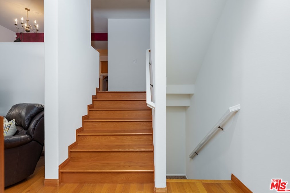 7309 Hannum Ave, Los Angeles CA  90230-6150 exterior