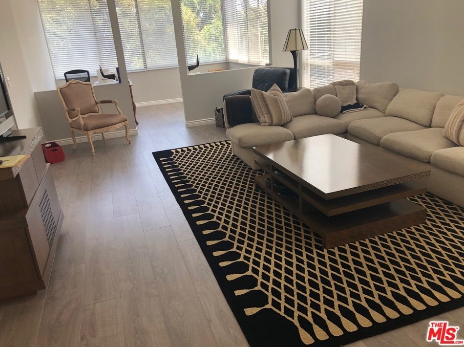 416 S Spalding Dr #4, Beverly Hills, CA 90212