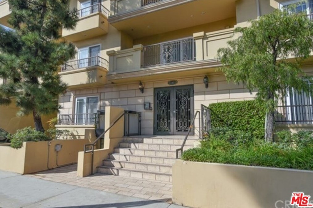 11911 Mayfield Ave #ph3, Los Angeles, CA