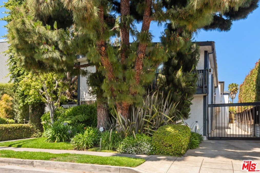 1431 Stanford St #2, Santa Monica, CA 90404