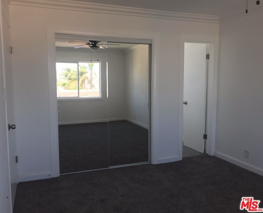6812 11th Ave #25, Los Angeles, CA 90043