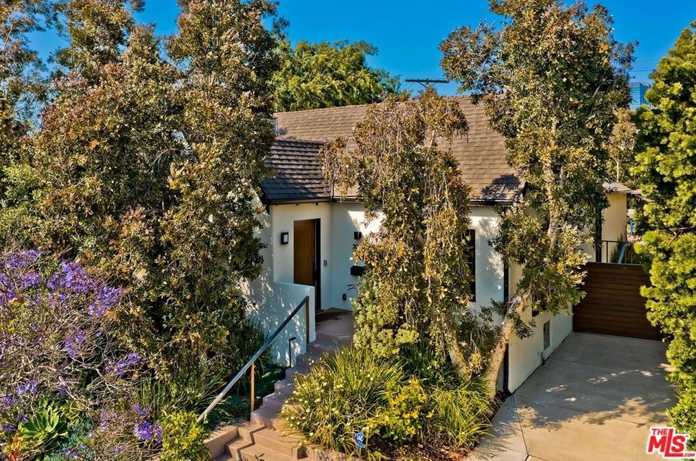 2066 Prosser Ave, Los Angeles, CA 90025-5947