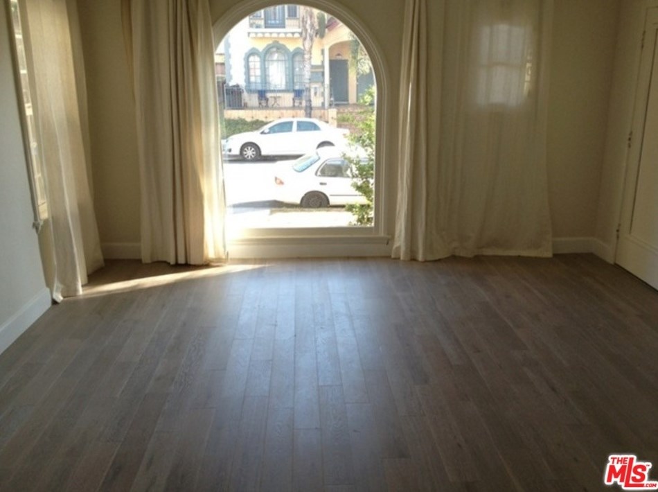 427 N Gardner St, Los Angeles, CA 90036