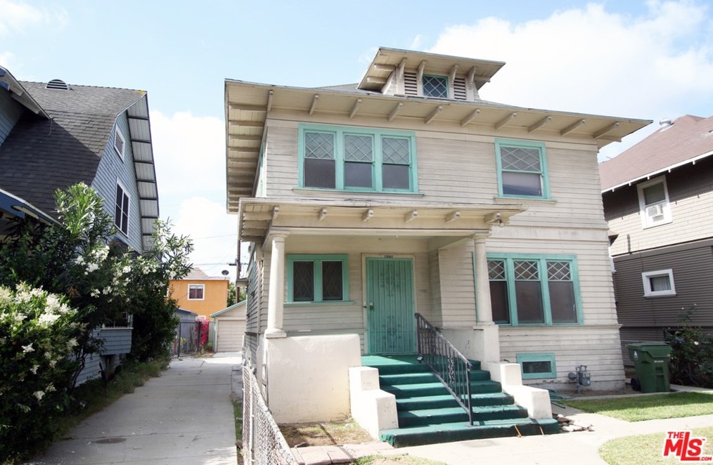 1842 22nd St, Los Angeles, CA 90018-1642