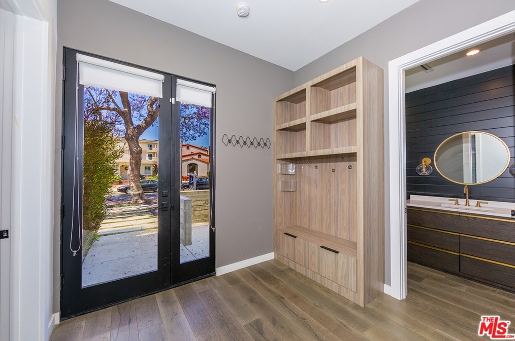 2546 Wellesley Ave, Los Angeles CA  90064-2738 exterior